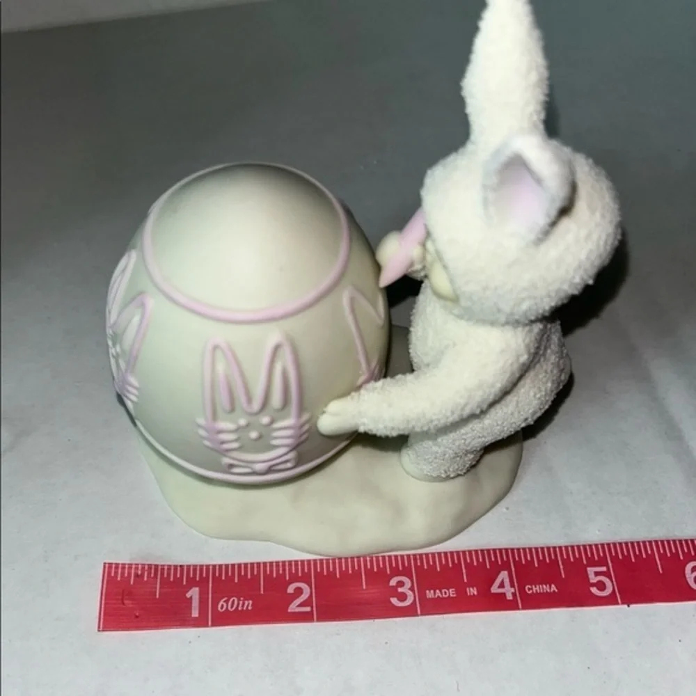 Dept 56 Springtime Stories of the‎ Snowbunnies “I’ll Color the Easter Egg”1996